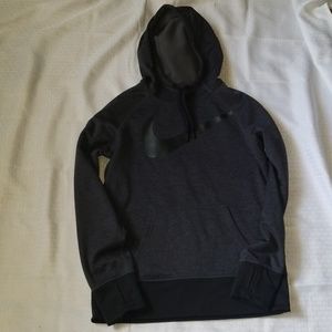 Women's M therma - fit hoodie w/ thumb holes